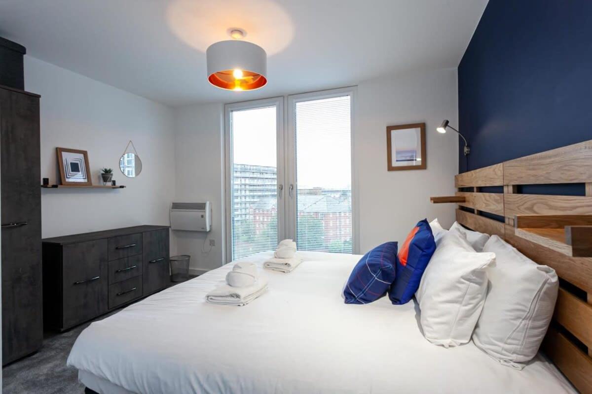 מנצ'סטר Stunning 2 Bed Flat 5Min To Old Trafford Stadium מראה חיצוני תמונה