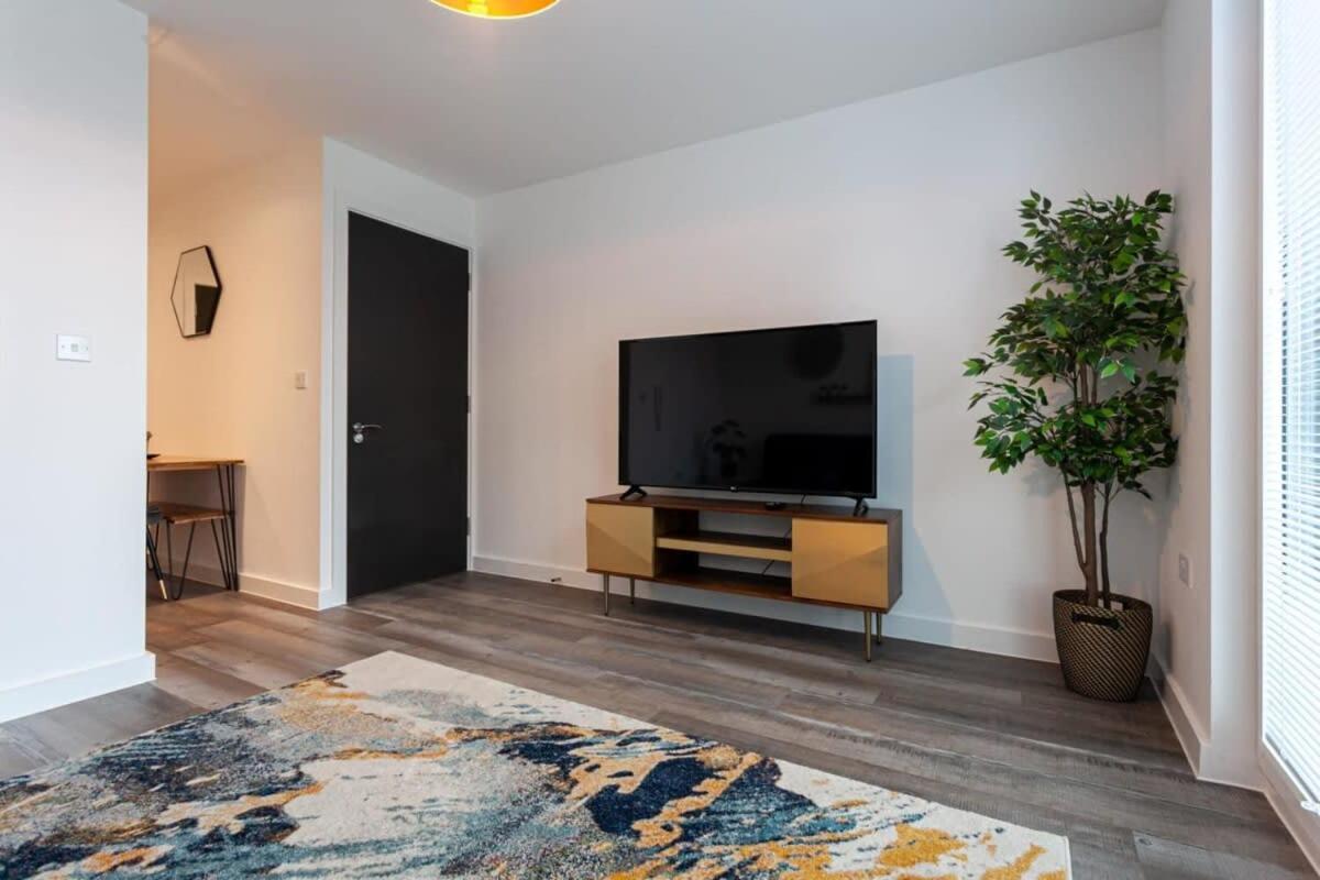 מנצ'סטר Stunning 2 Bed Flat 5Min To Old Trafford Stadium מראה חיצוני תמונה